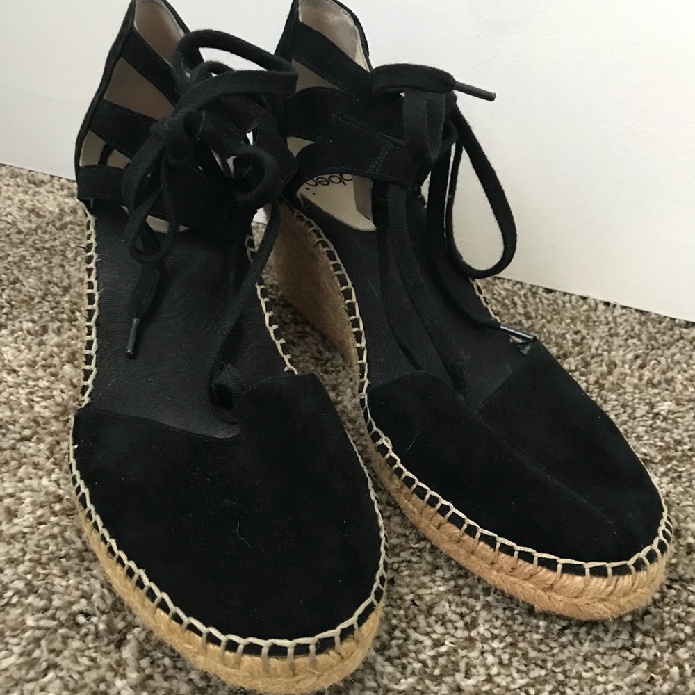 ABEO bio system orthodic black lace-up wedges.